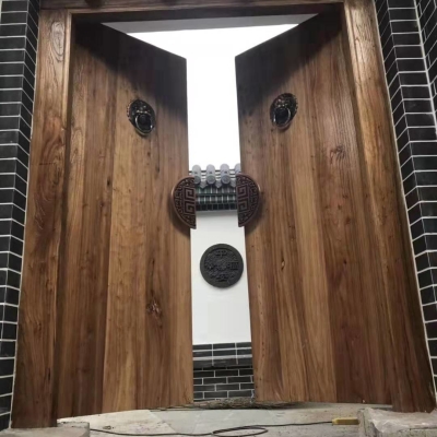 老榆木大門