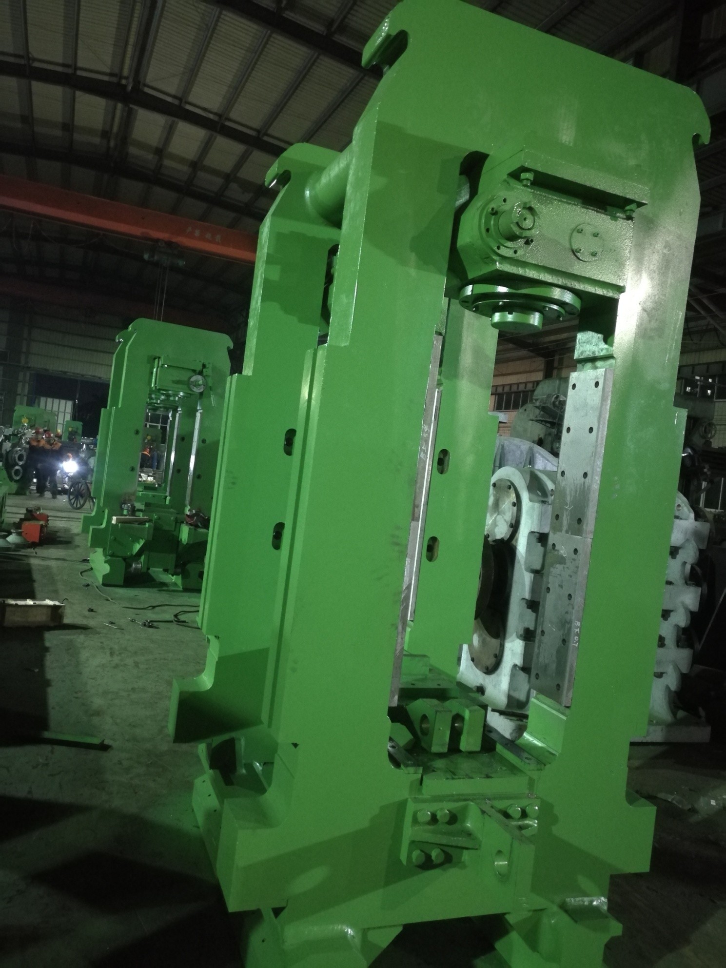 閉口軋機(jī)實拍圖2