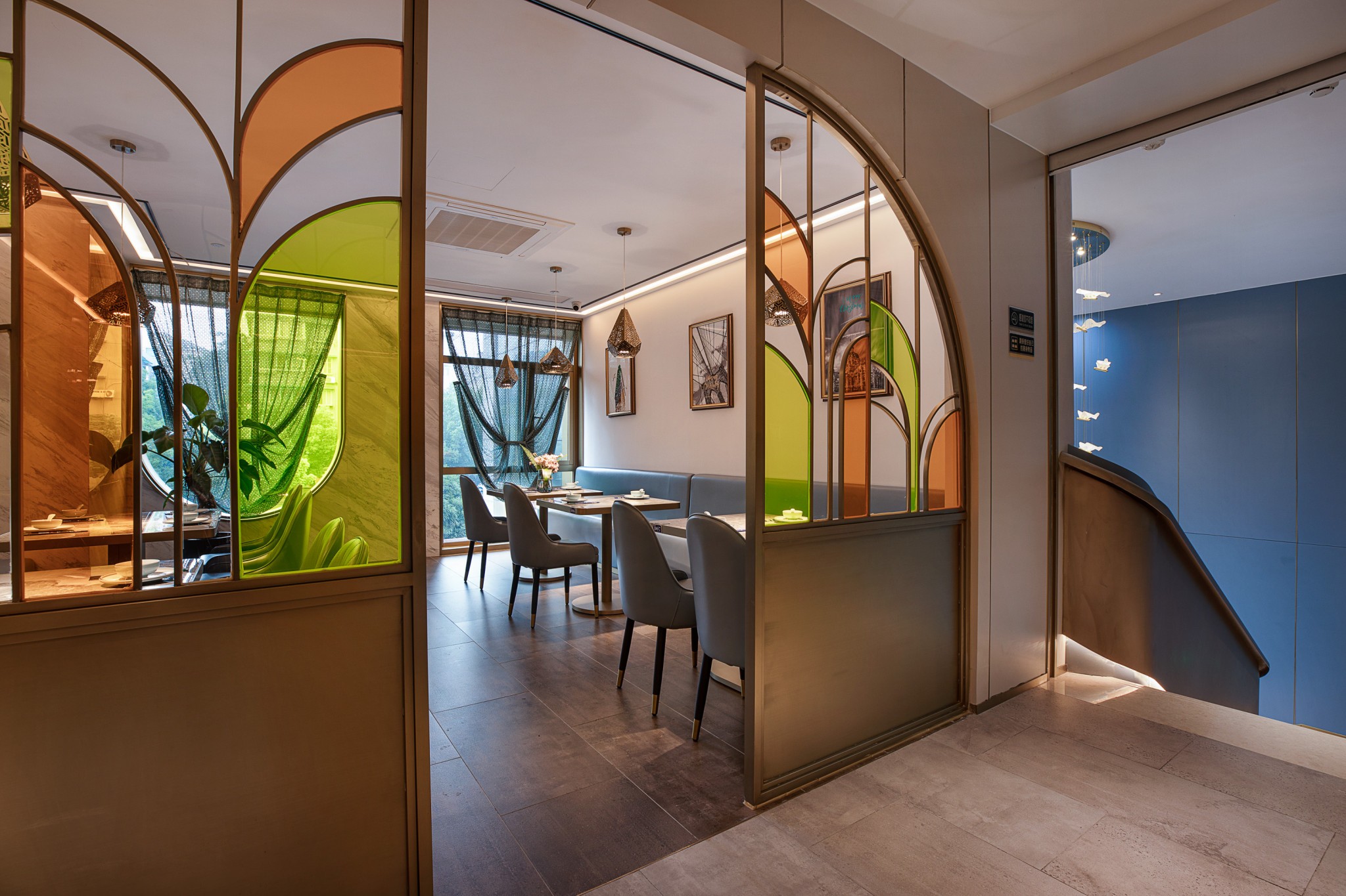 品味回西北菜餐廳設計-杭州餐廳設計-杭州達岸品牌策劃設計公司26389ad2282b90e4fc73934a8fd13db0